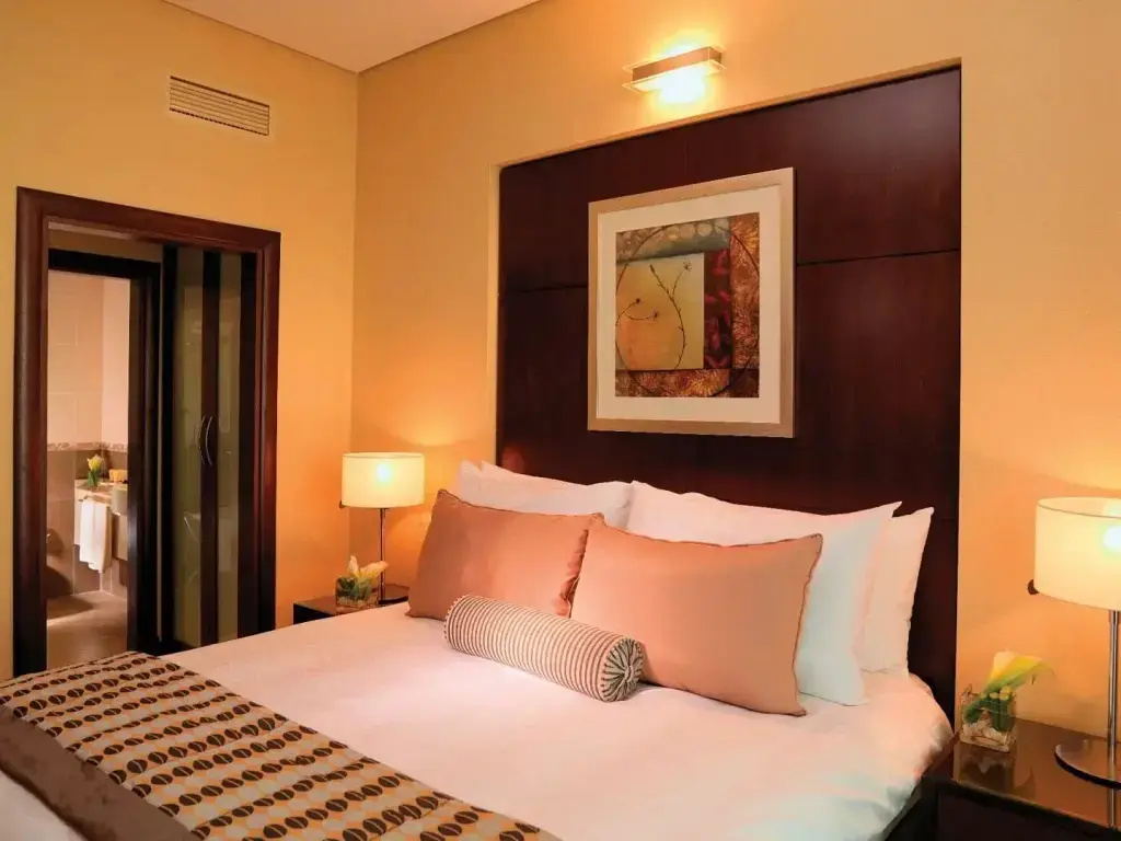 3 Bedrooms Executive with Maid Room Suite