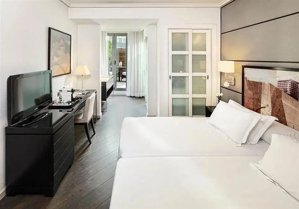 H10 Universitat Hotel - Chambres