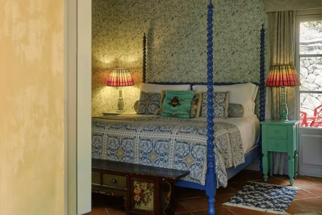 Signature Matthew Williamson Double Suite (full double bed)