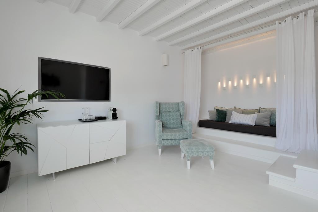 Ostraco Suites