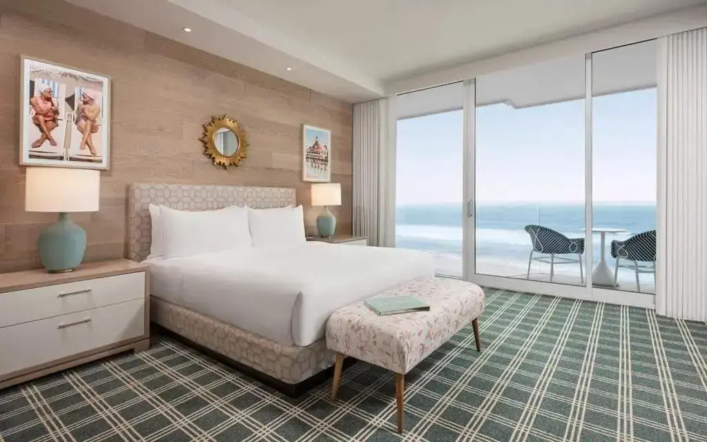 The Views Gray Malin Double Suite (full double bed)