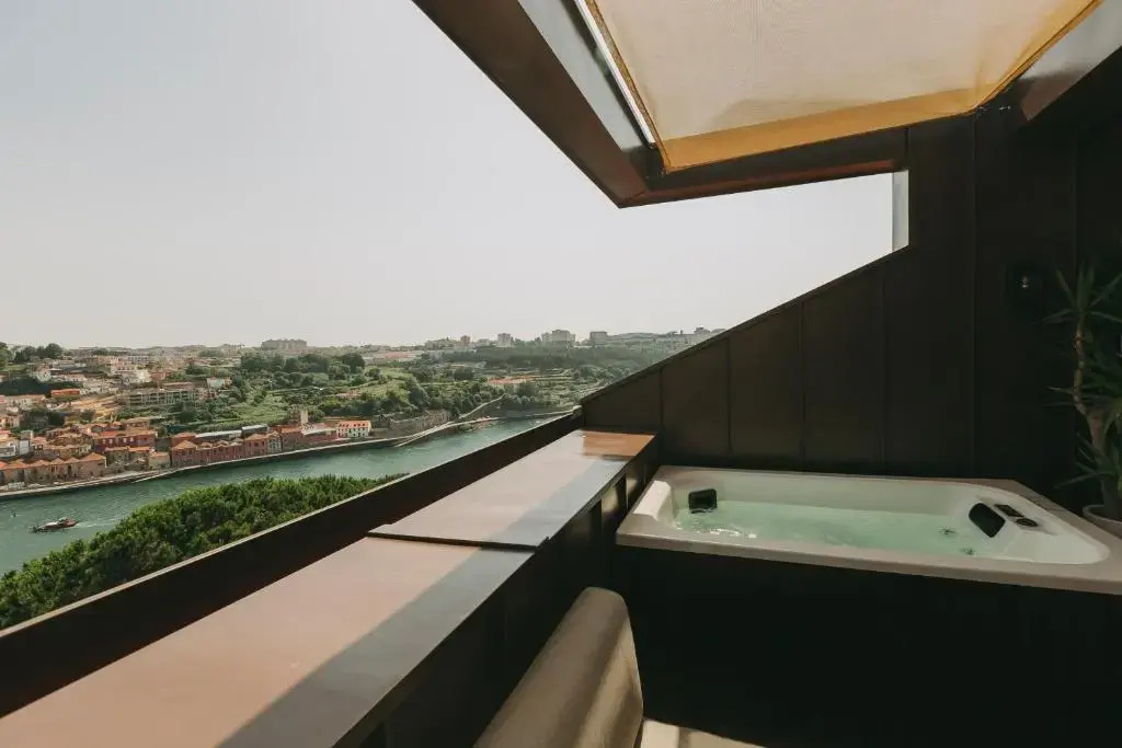 Hotel Torel Avantgarde image General