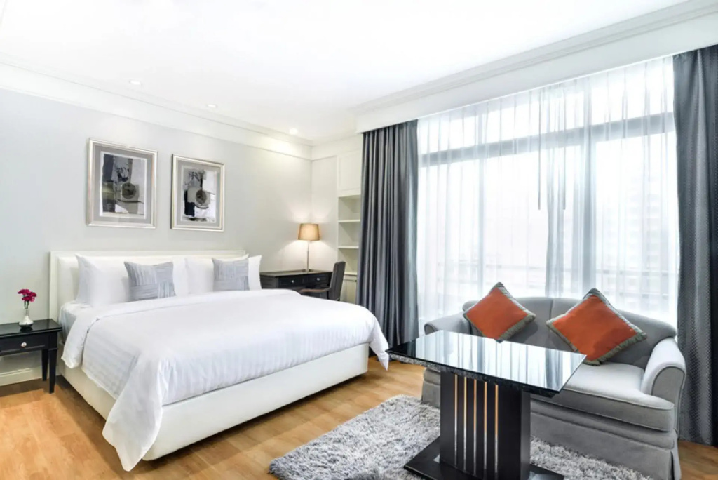 Deluxe Grand Double room (full double bed)