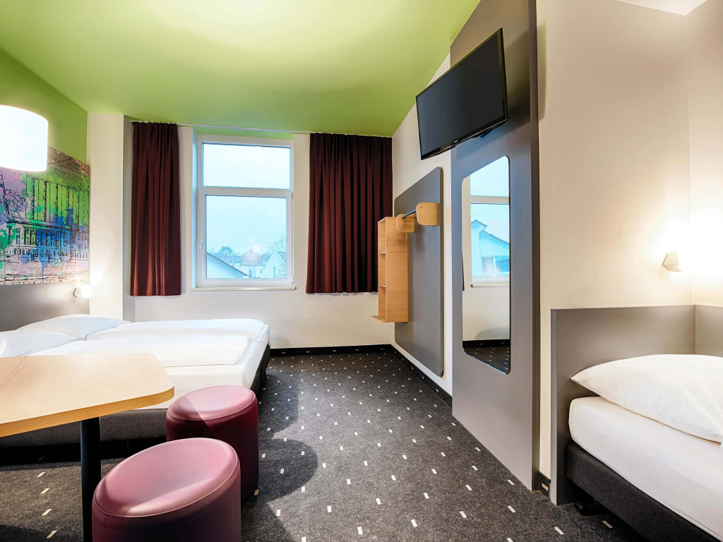 Triple room