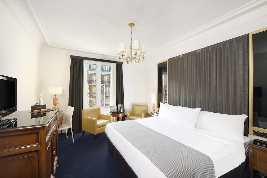 Grand Premium Double room (full double bed)