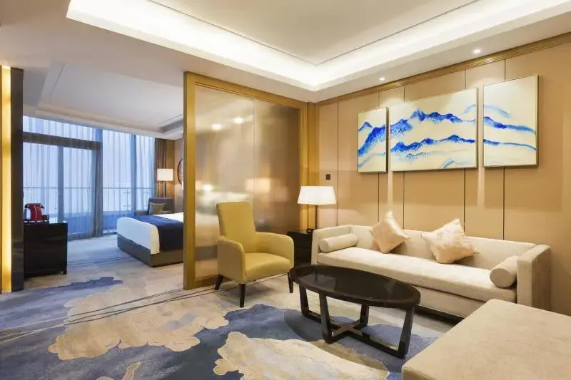 Premier Double Suite twin beds