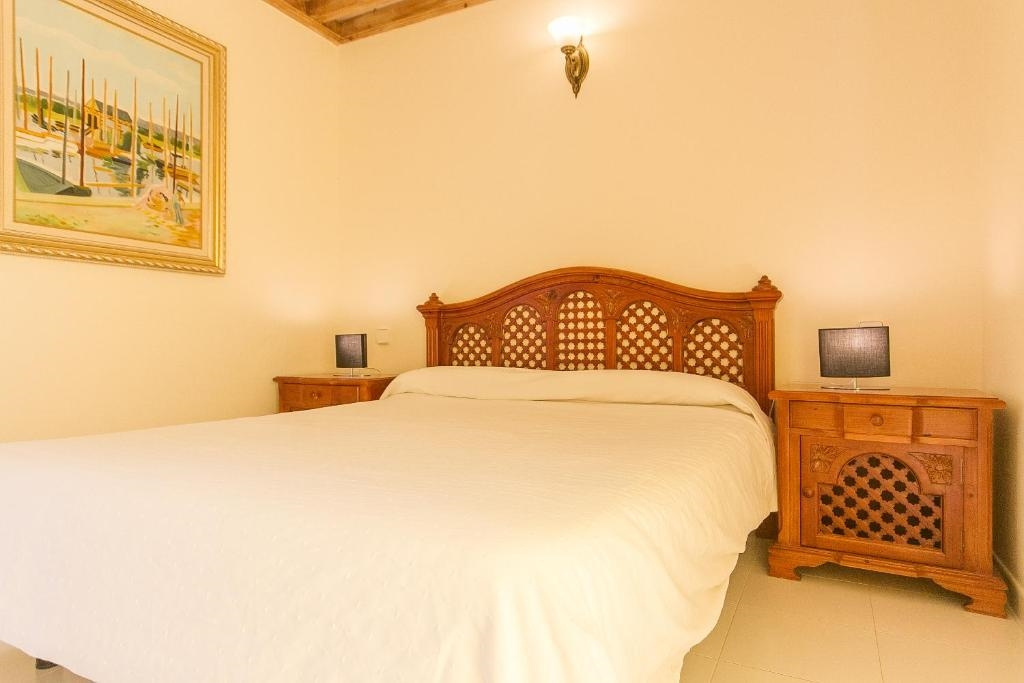 3 Bedrooms Apartment beachfront