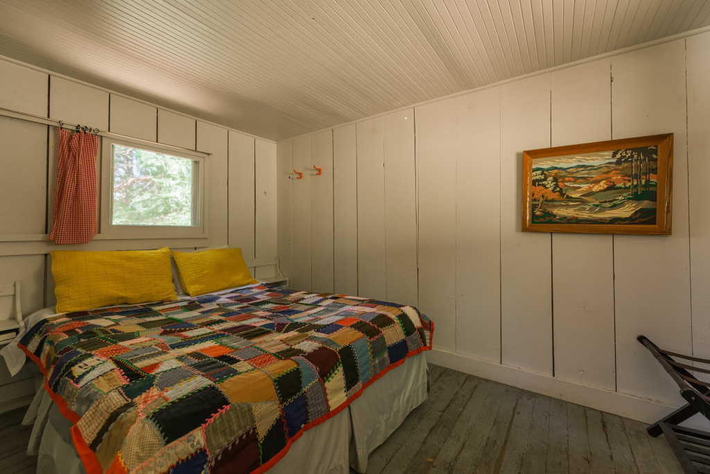 Honeymoon Cabin