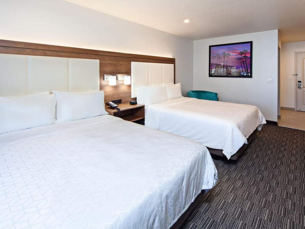 Holiday Inn Express & Suites Hollywood Walk Of Fame - Chambres