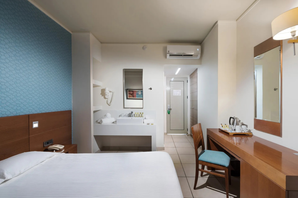 Single room with garden view