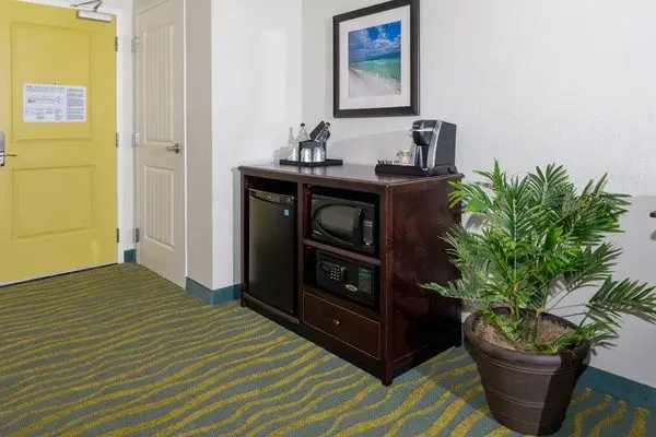 Standard Quadruple room with bay view