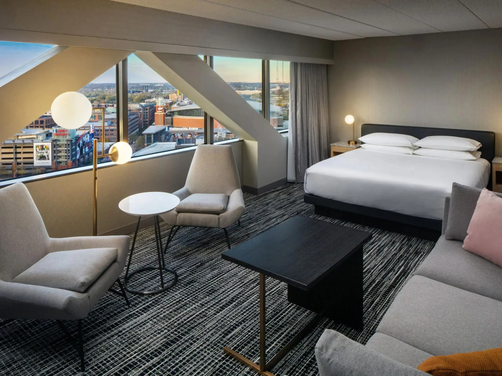 Deluxe Double room (full double bed)