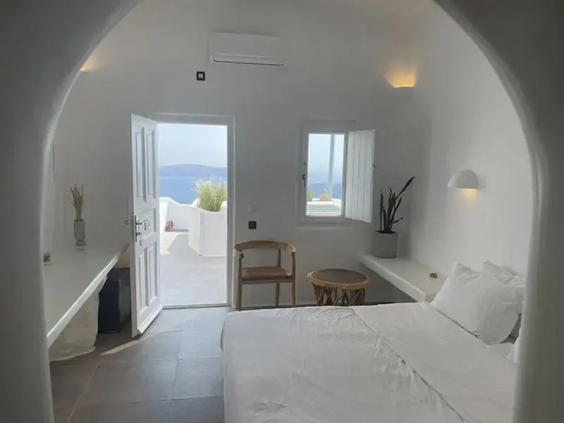 Superior Double Suite (full double bed)