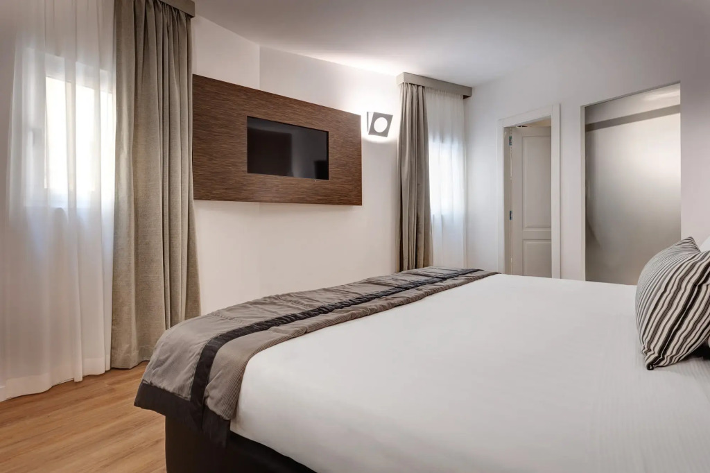 Executive Double room full double bed