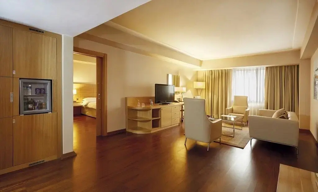 Double Junior Suite (full double bed)