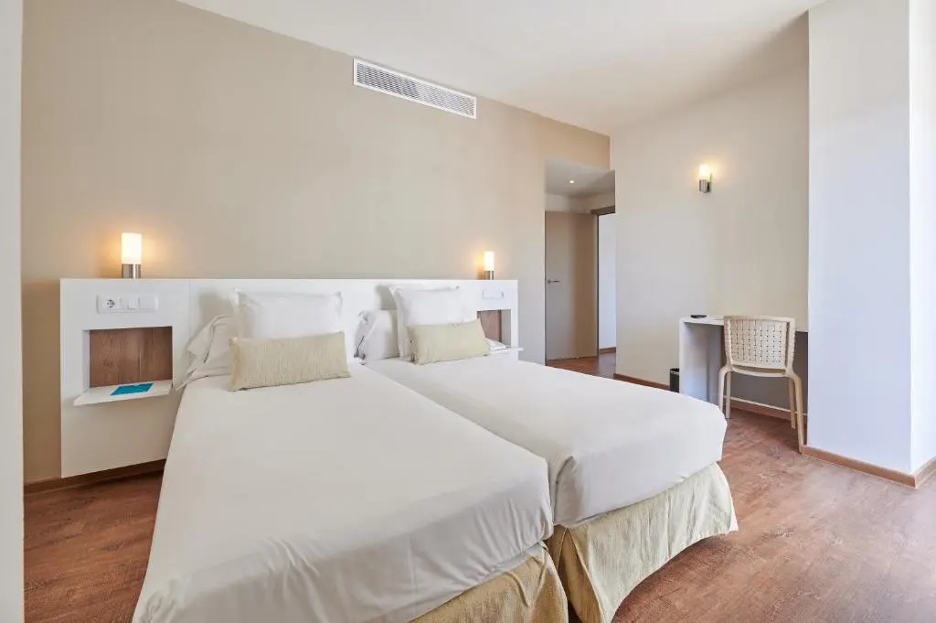 Alua Calas de Mallorca Resort - Chambres