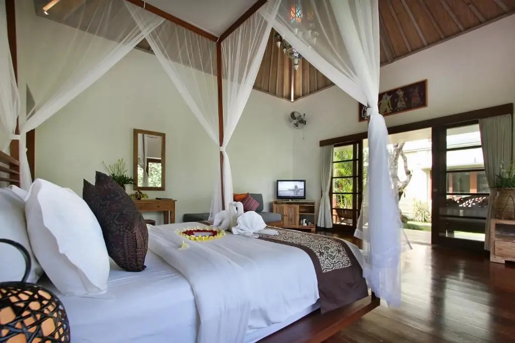 Deluxe Valley view Double Suite (full double bed)
