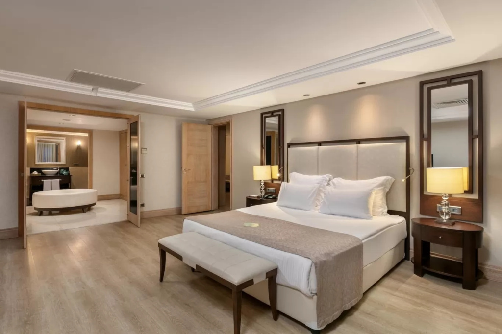 Platinum Executive Sextuple Duplex Suite
