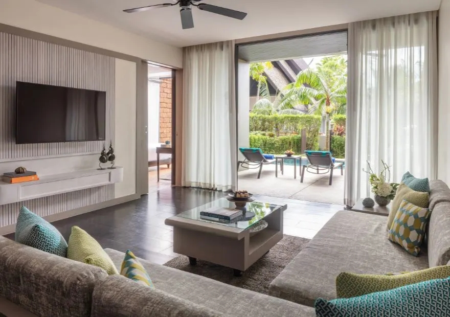 Четырёхместный люкс Pool с 2 комнатами в Anantara Mai Khao Phuket Villas