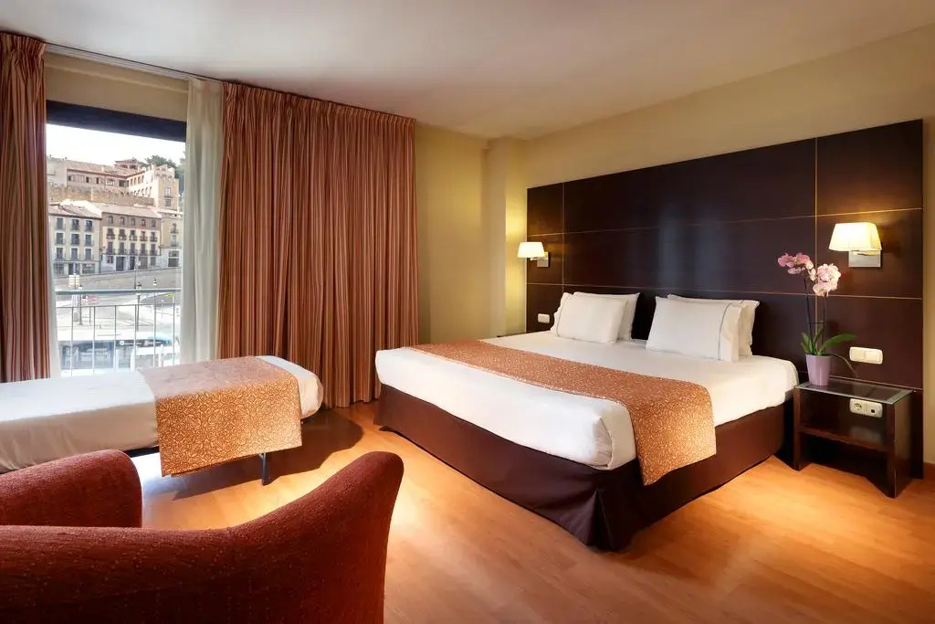 Eurostars Plaza Acueducto - Chambres