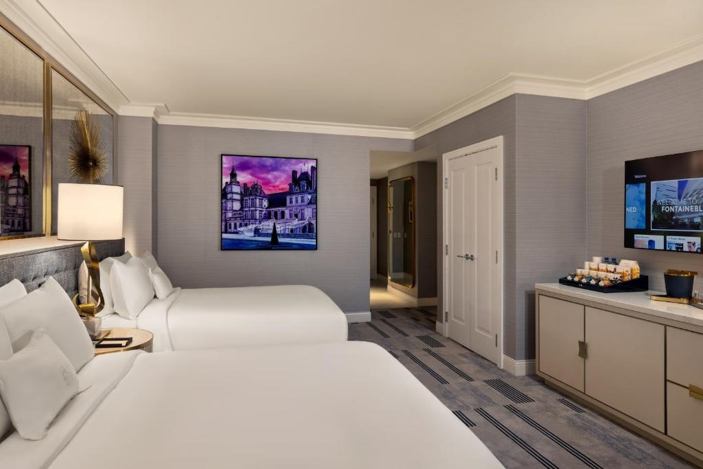 Bleau Quadruple room