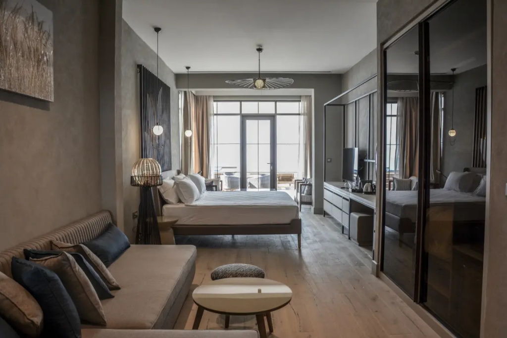 Infinity Terrace Suite with sea view