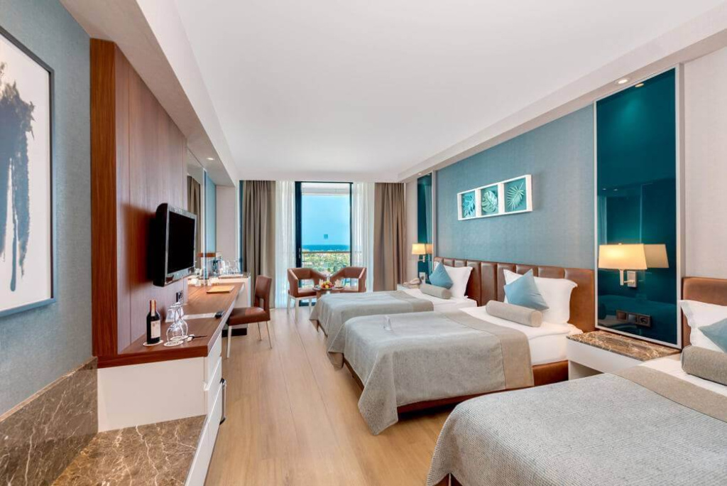 Standard Triple room