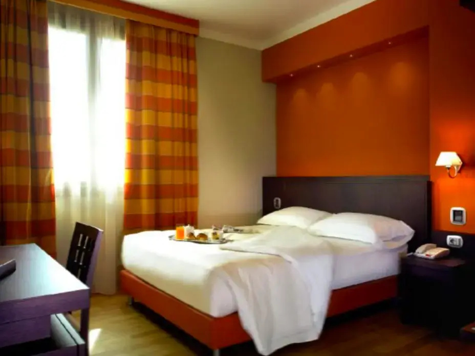 Superior Double room (full double bed)