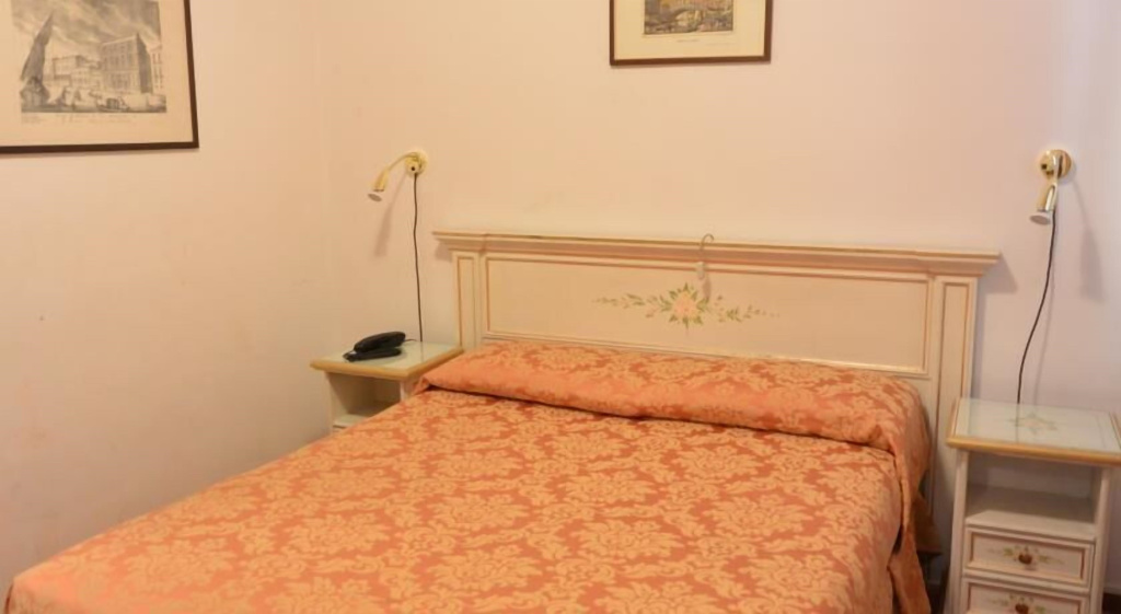 Hotel Ambassador Tre Rose - Chambres