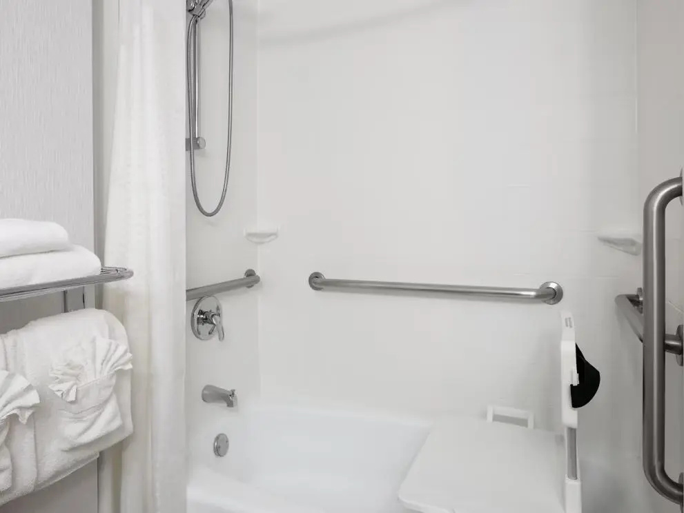 Holiday Inn & Suites Overland Park West by IHG - Chambres