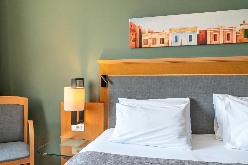 Superior Double room with city view (twin beds)