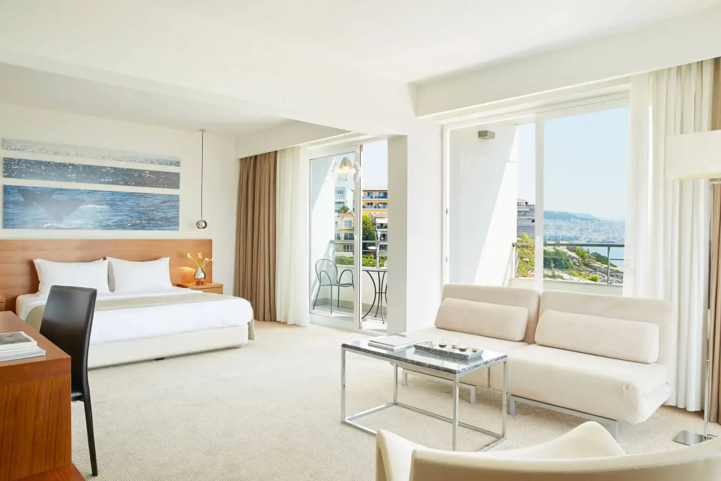 Executive Double Suite with sea view (full double bed)