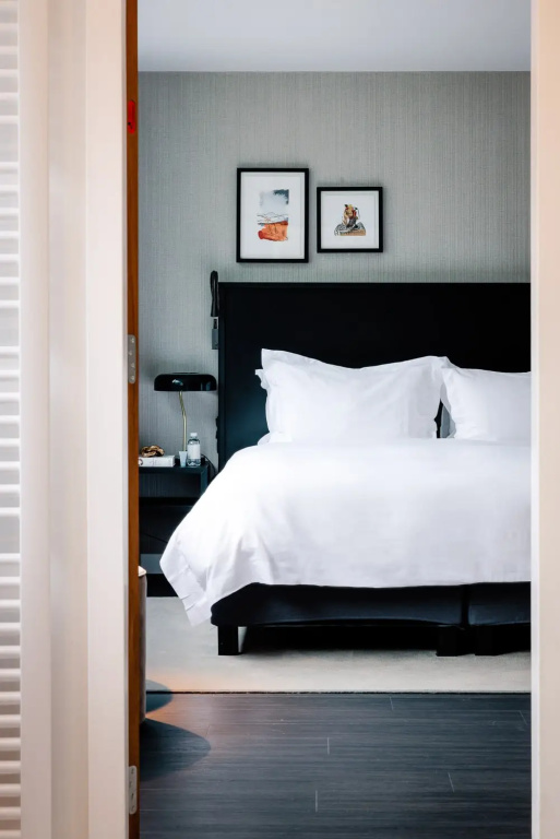 2 Bedrooms Family room