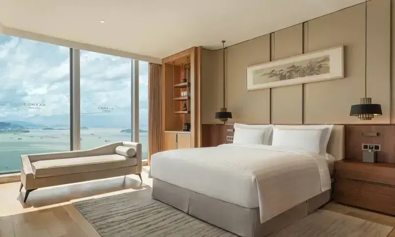 Deluxe Double Studio Suite with sea view (full double bed)