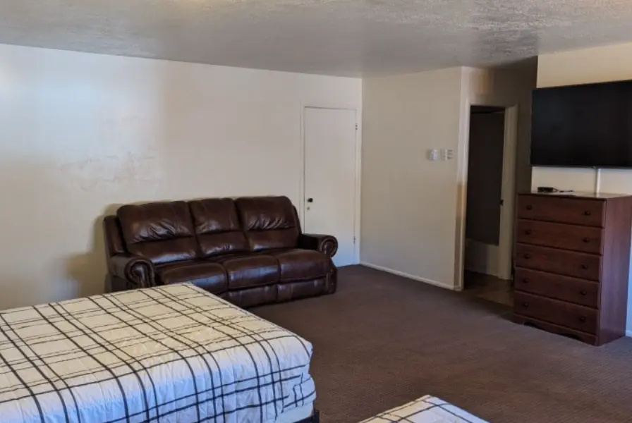 Kitchenette Family room