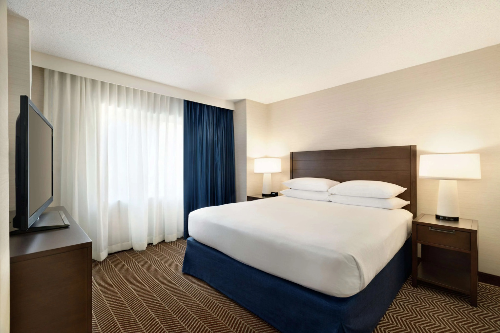 Embassy Suites Boston Logan Airport - Chambres