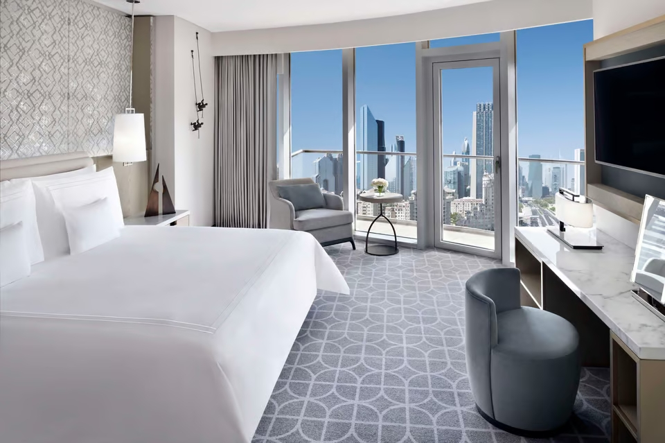 Двухместный номер клубный Premier с видом на город двуспальная кровать в Kempinski Central Avenue Dubai