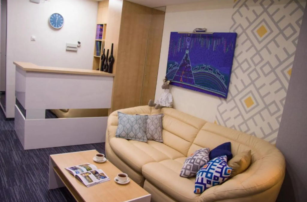 Lobby & Reception