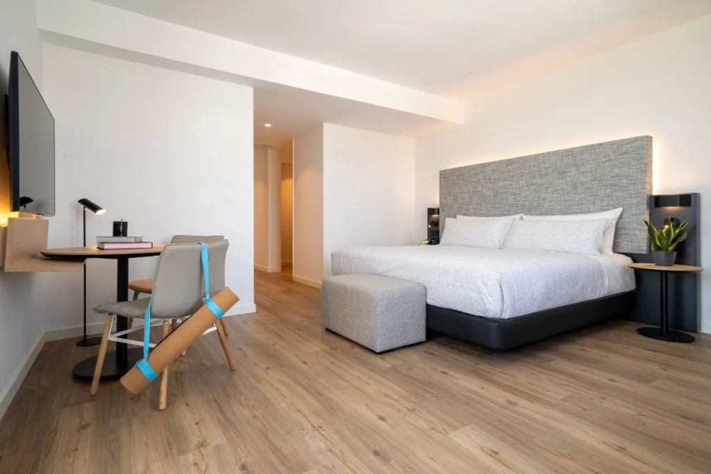With Terrace Double The Loft (full double bed)