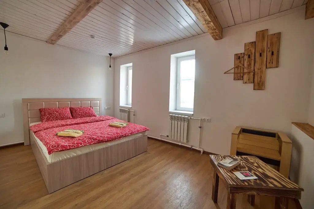 Economy room