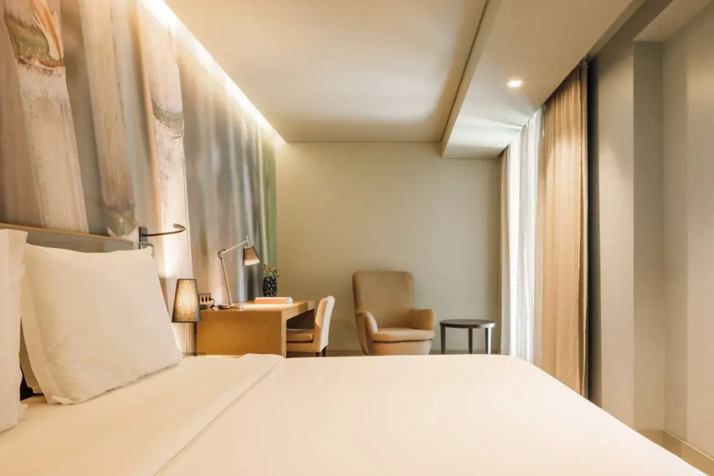 Garden Double Suite (full double bed)