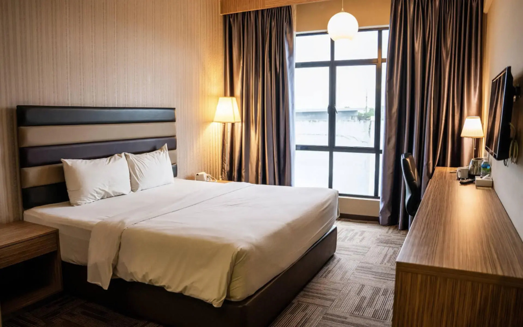 Classic Double room (full double bed)