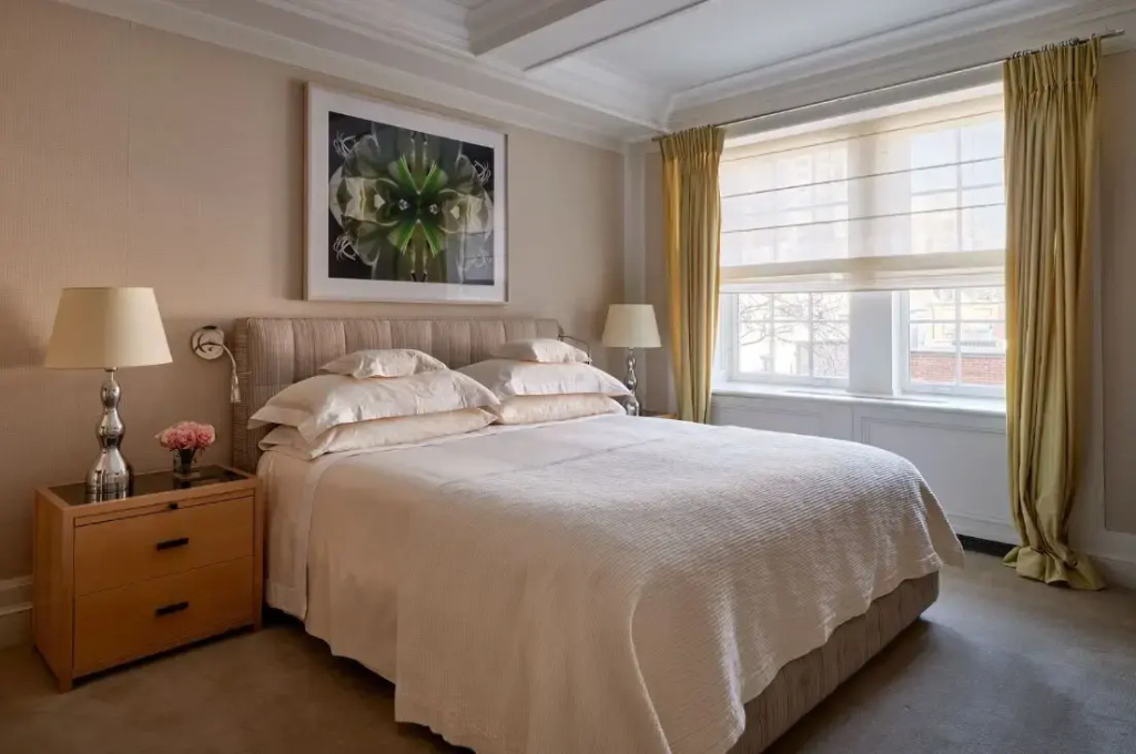 Superior Courtyard Double room (full double bed)