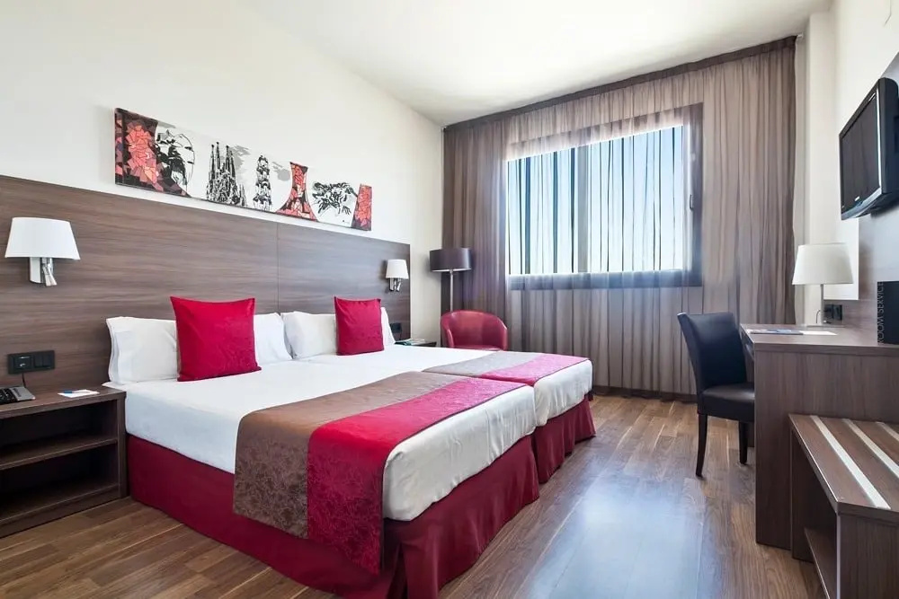 Hotel Best 4 Barcelona - Tap to explore photos