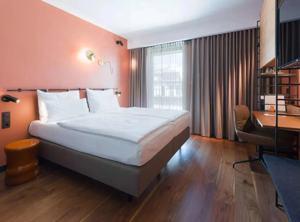 Urban Double room (full double bed)