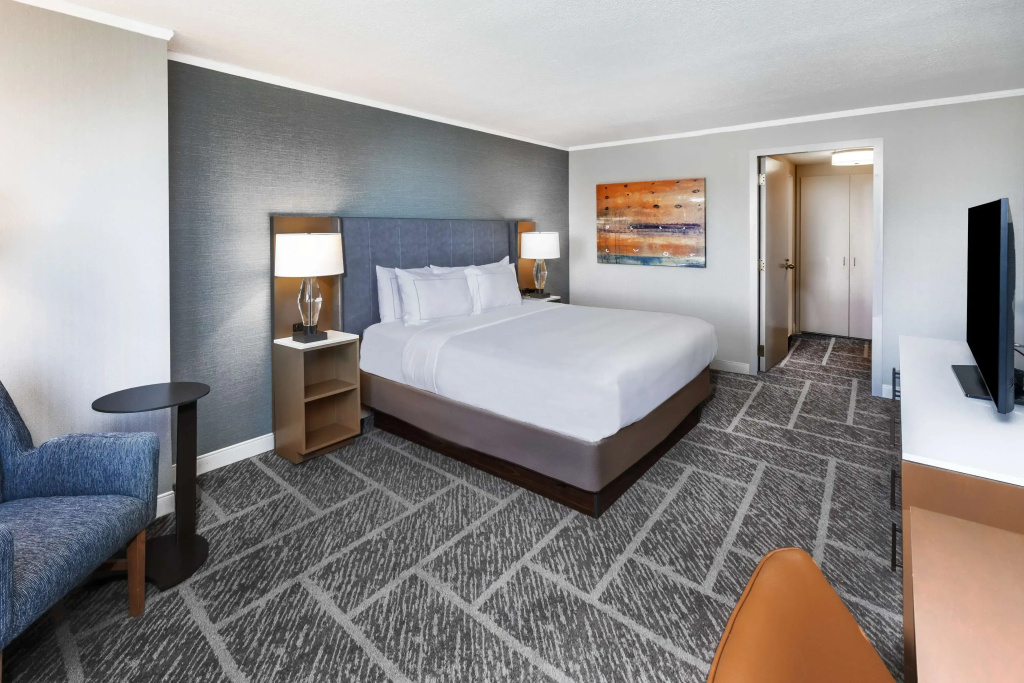 DoubleTree by Hilton Tulsa - Warren Place - Général