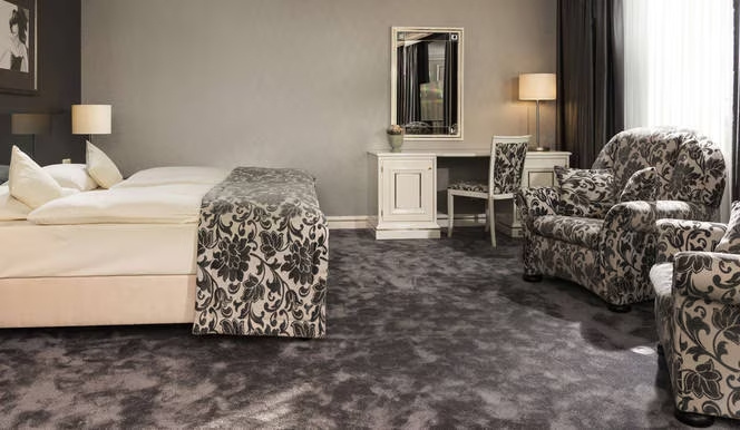 Luxury Suite