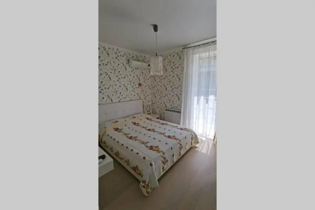 Кабардинка: Гостевой дом Дом в кедровой роще