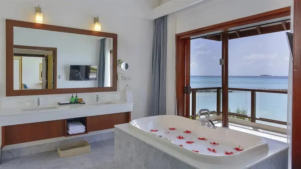 Summer Island Maldives