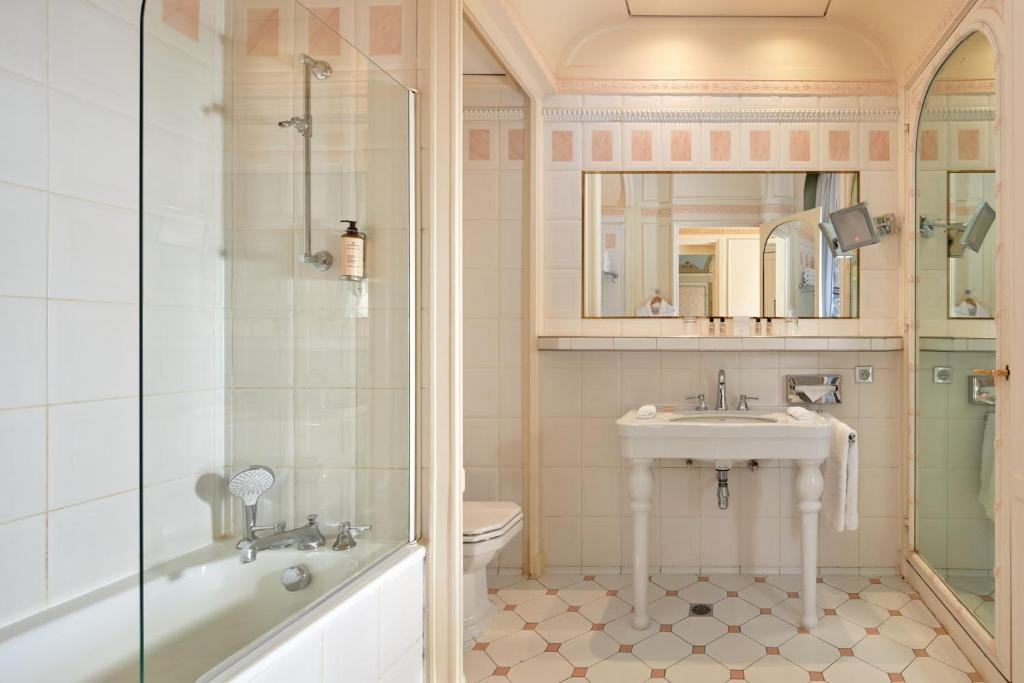 Hotel Raphael 74